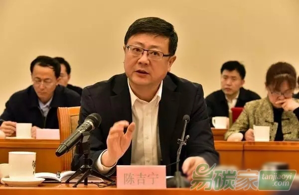 環(huán)保部年內(nèi)堅決治理氣水土污染深化綠色金融